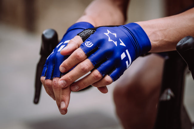 Israel Premier Tech Academy 2024 Summer Gloves